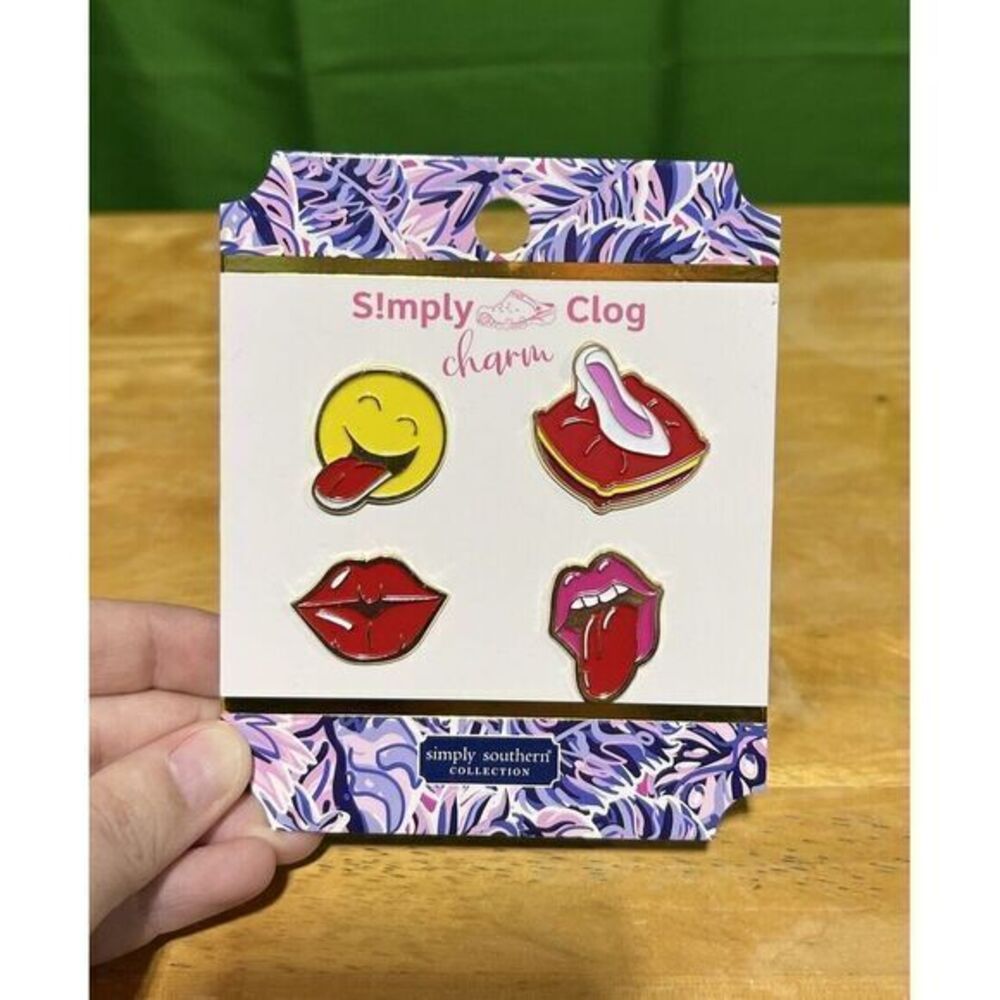 NWT Simply Southern Simply Clog Charms Shoe‎ Tongue Lips Emoji High Heel 4pk